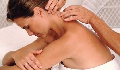 Masaje terapéutico para la condrosis cervical